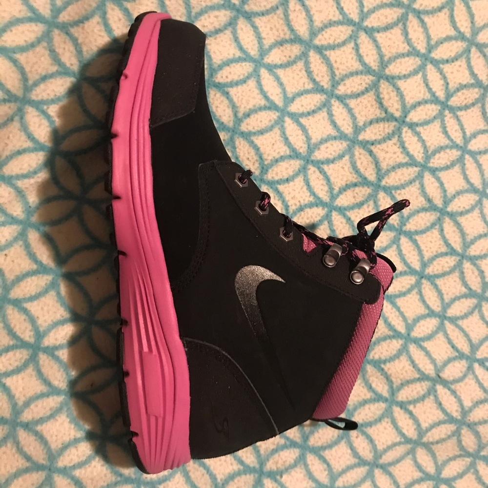 Nike Boots/Hightops